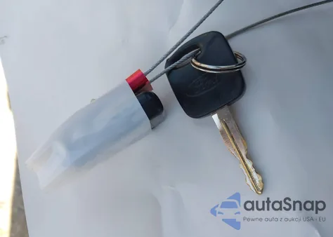 2003 Ford Escape Xlt z USA, uszkodzony, nr VIN 1FMYU03163KD19452